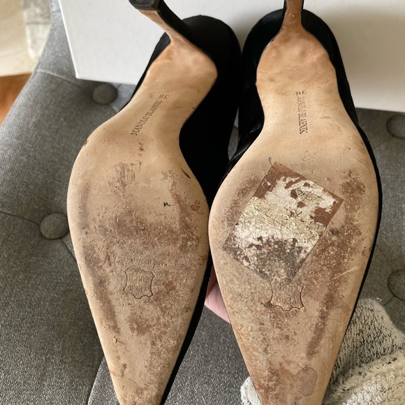 Manolo Blahnik Velvet Heels 👠 Size 38 - Picture 4 of 8